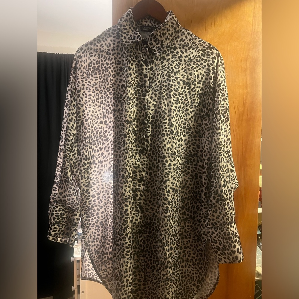 Leopard blouse size M oversized oversized never used